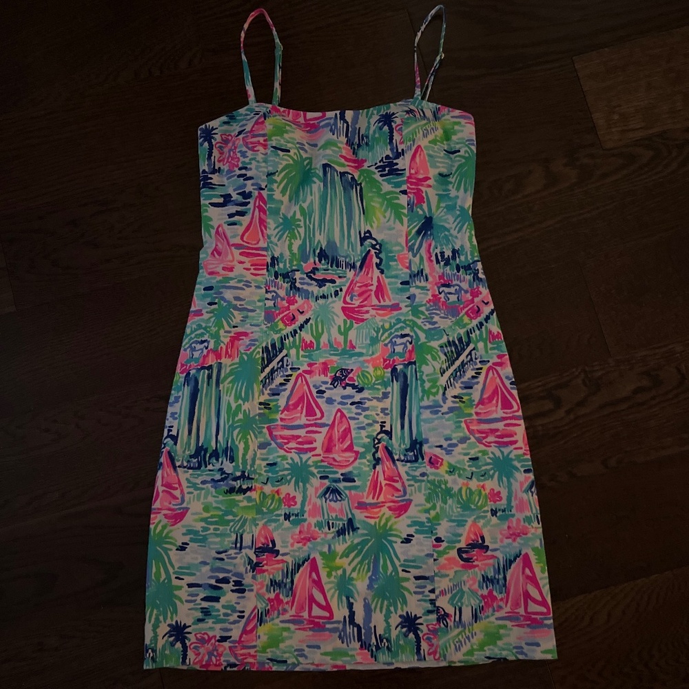 The image shows a Lilly Pulitzer Shelli Stretch Dress in a colorful, abstract pr